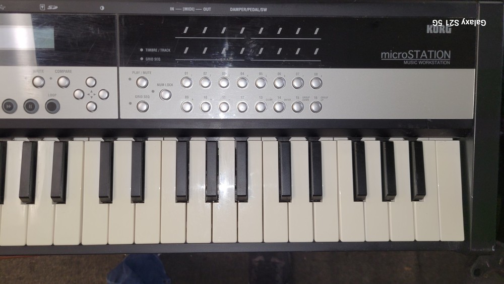 Korg MicroSTATION MW1 Music Workstation