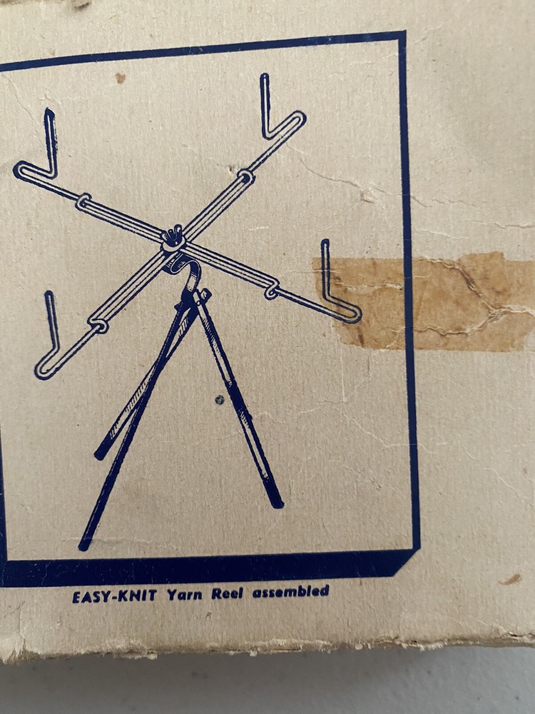 Easy Knit yarn & Thread Reel vintage