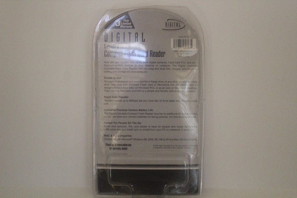 Digital Concepts CR-10 Digital Camera Compact Flash Memory Card Reader / Writer