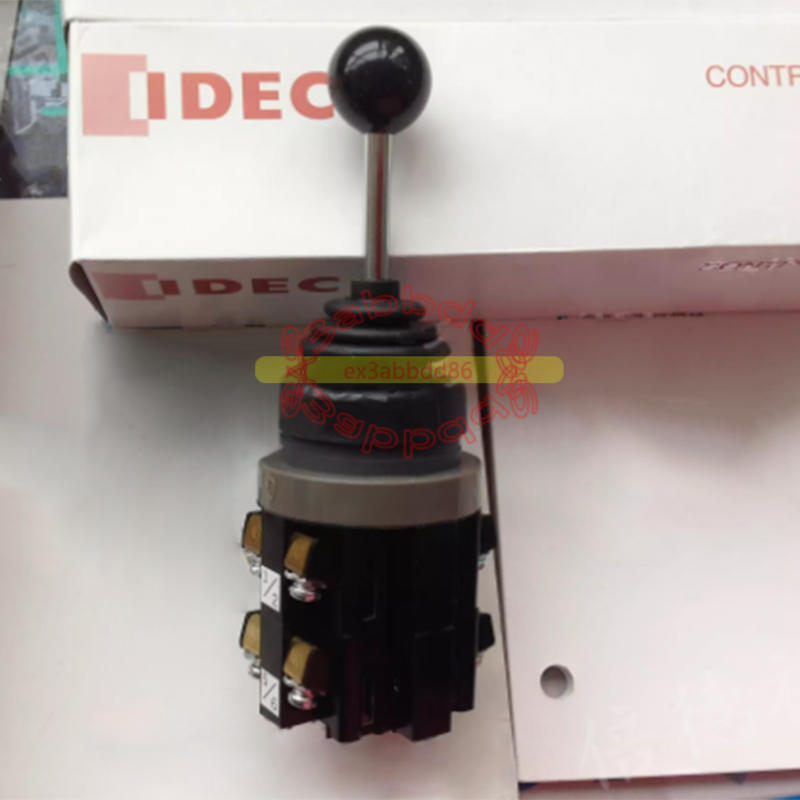 One New IDEC ARN2-2020-20002000B Rocker Switch