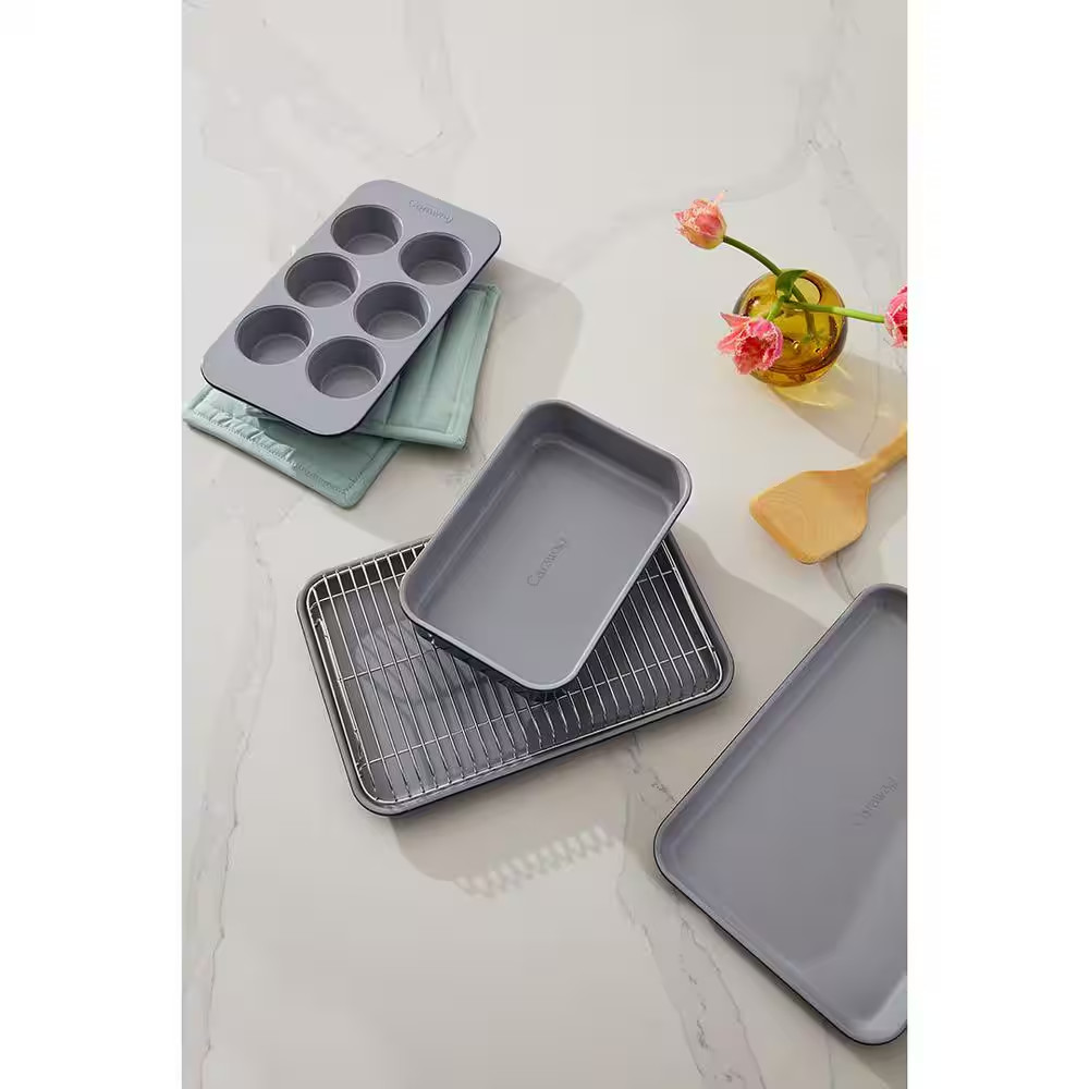 Mini 6 Piece Cream Bakeware Set with Storage