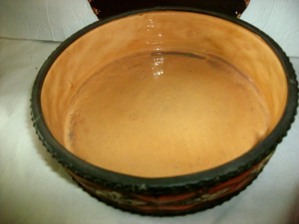 MIDDLE EASTERN HANDPAINTED CERAMIC BOWL, LEATHER LID WITH INDENTED DESIGNS
