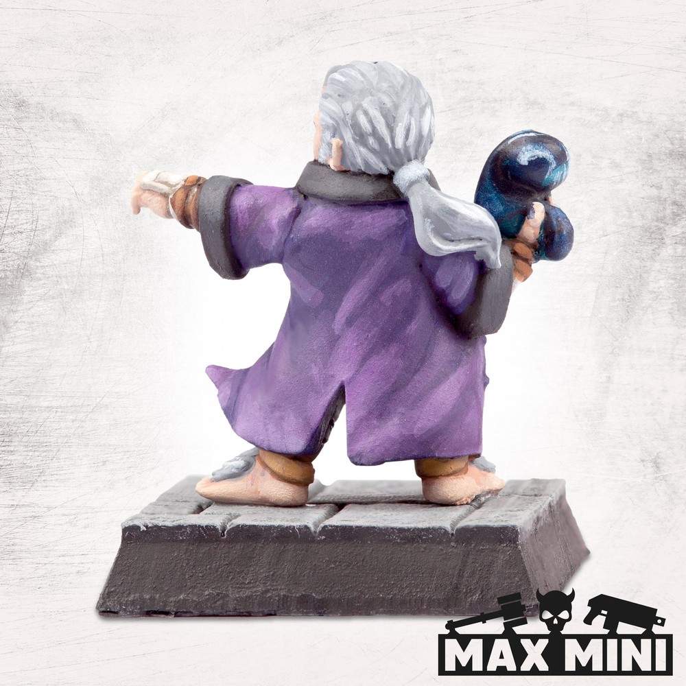 MaxMini BNIB Traditional Halfling Adventurers