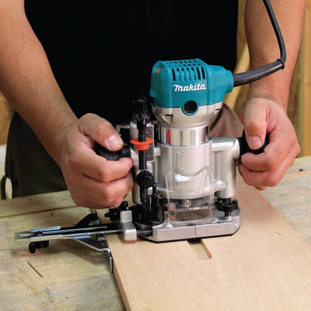 Makita 1-1/4 Hp Compact Router Kit