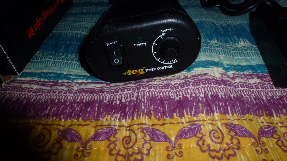 FOG TIMER CONTROLLER & SWITCH SALES Plug In Halloween or Party Orange Lights