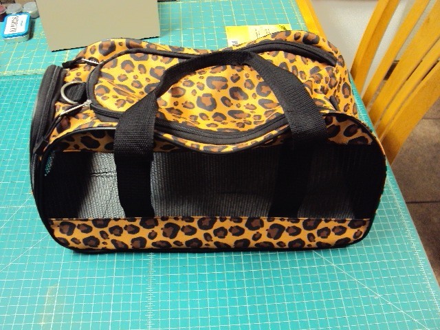 Small pet carrier