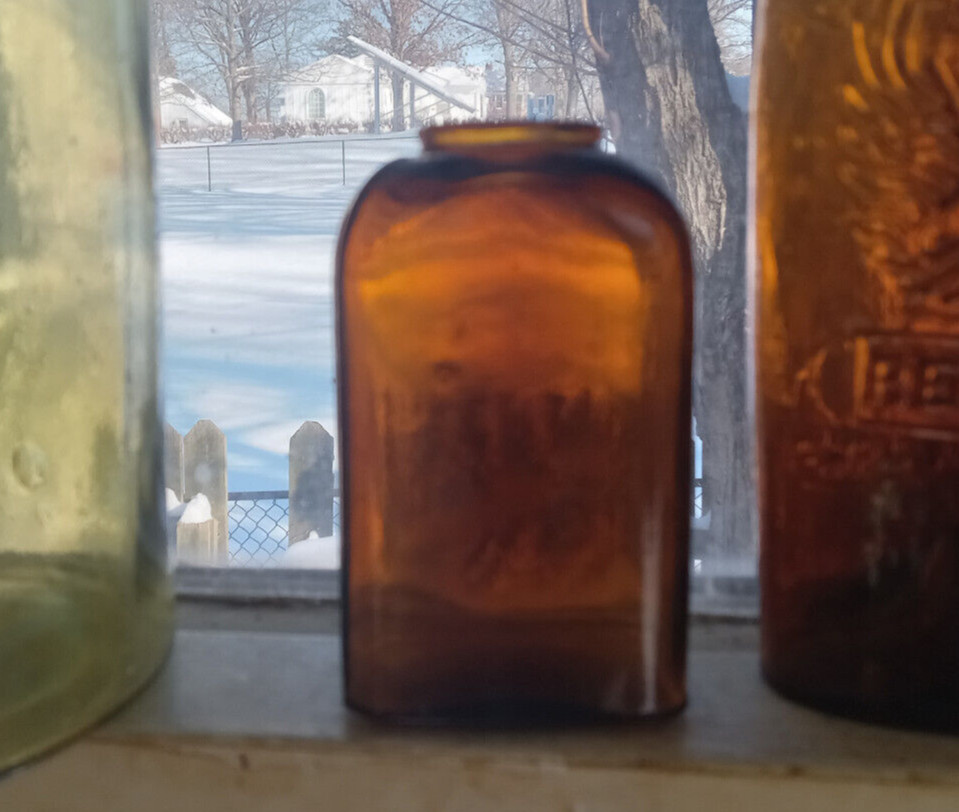 1880s PRIVY DUG HAND BLOWN RECTANGULAR SNUFF BOTTLE NICE