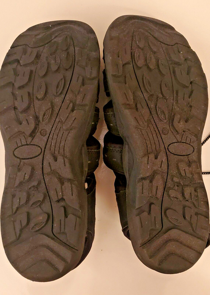 Adventuridge Men's Tracking Sandals Size 8