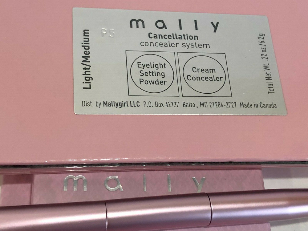 MALLY Cancellation Concealer System - LIGHT/MEDIUM & BRUSH (NEW IN BOX)