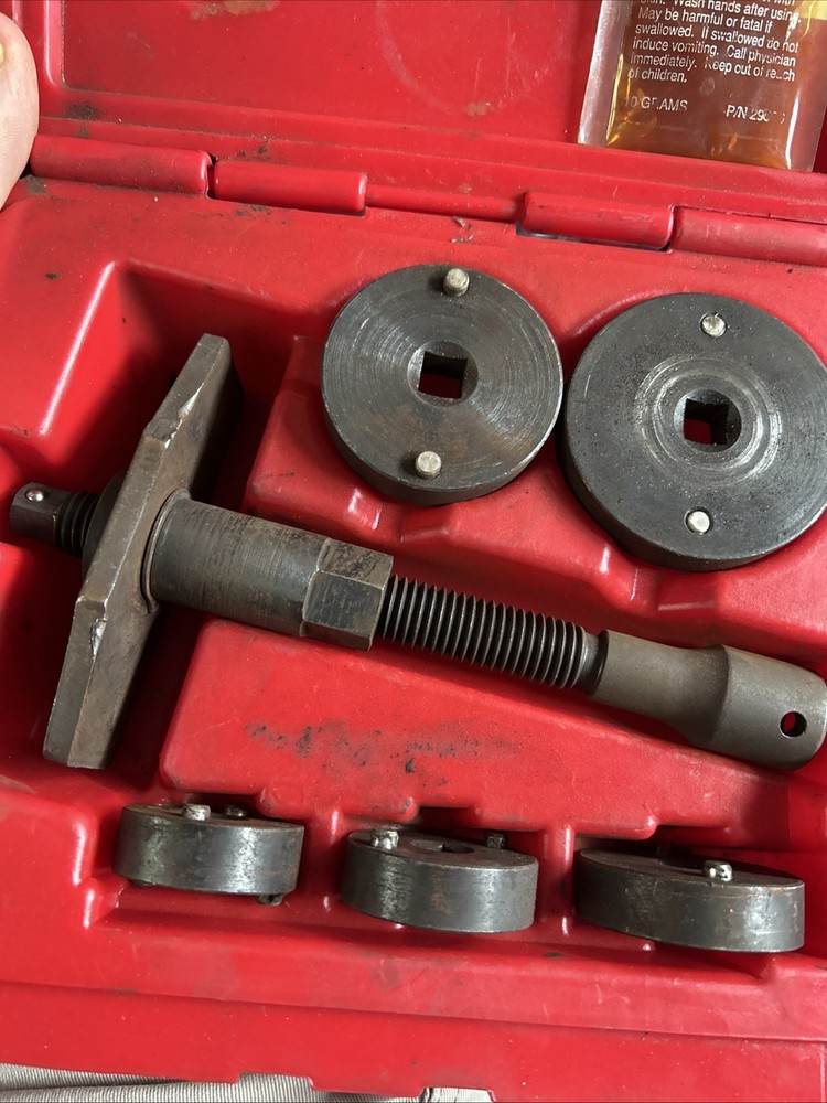 Mac Tools Disc Brake Caliper Set DBC2500M w/ Case.