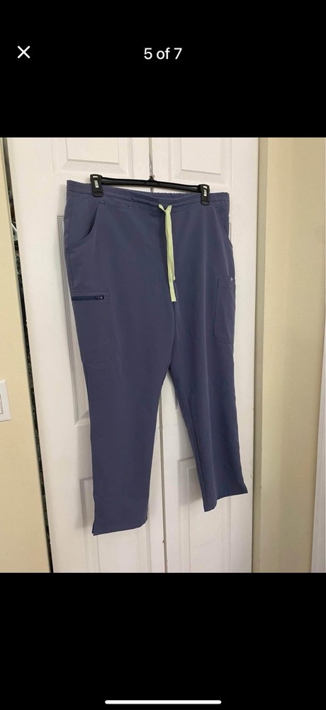 Figs Scrub Set