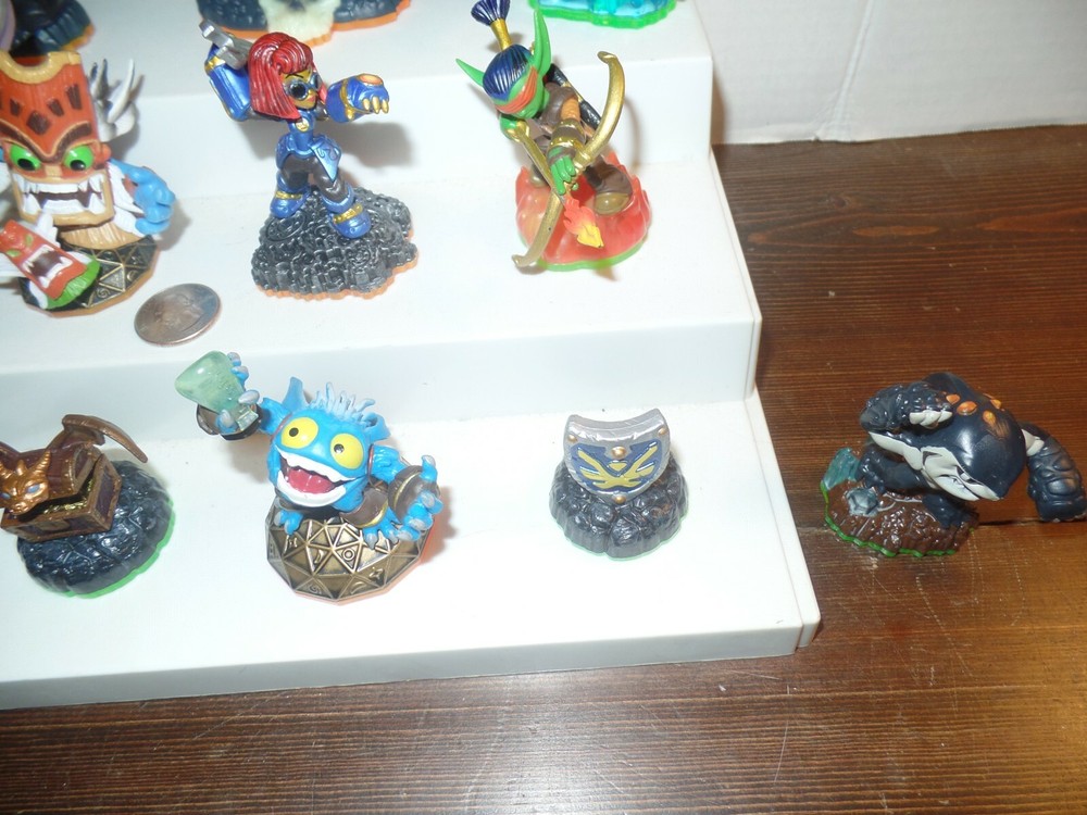 Skylanders Figures Mixed Lot - 16 pieces