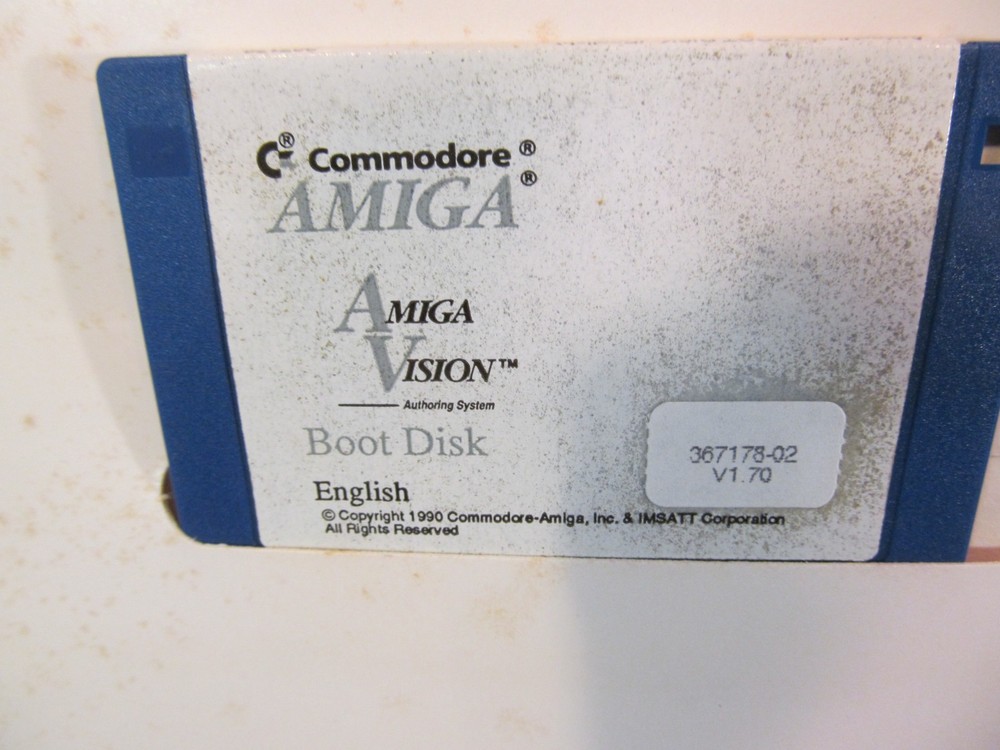 COMMODORE AMIGA AMIGA VISION PROGRAM DISKS