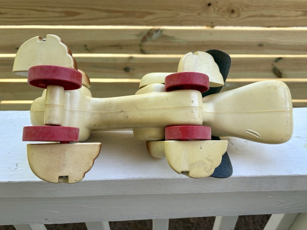 Vintage Digger The Hound Dog Sleuth Detective, 1970s, missing string