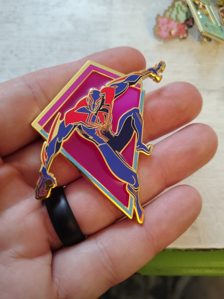 Spider Man - Spider Woman Pins