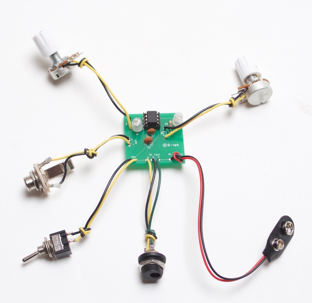 Synthrotek Optical Theremin DIY Kit - Square Wave Light Sensitive 1/4 Inch Jacks