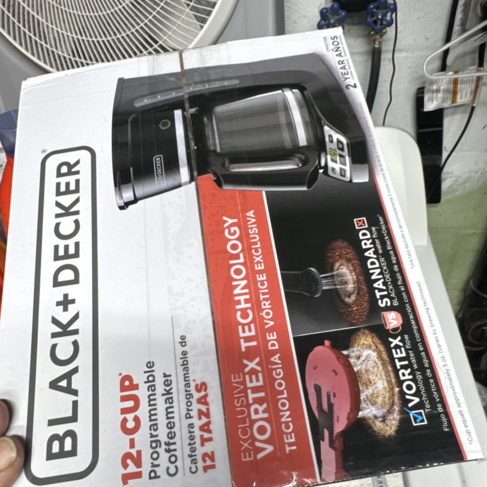 BLACK+DECKER 12-Cup Programmable Coffeemaker Black Vortex Technology