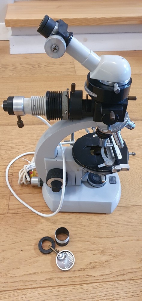 Carl Zeiss microscope 4653581