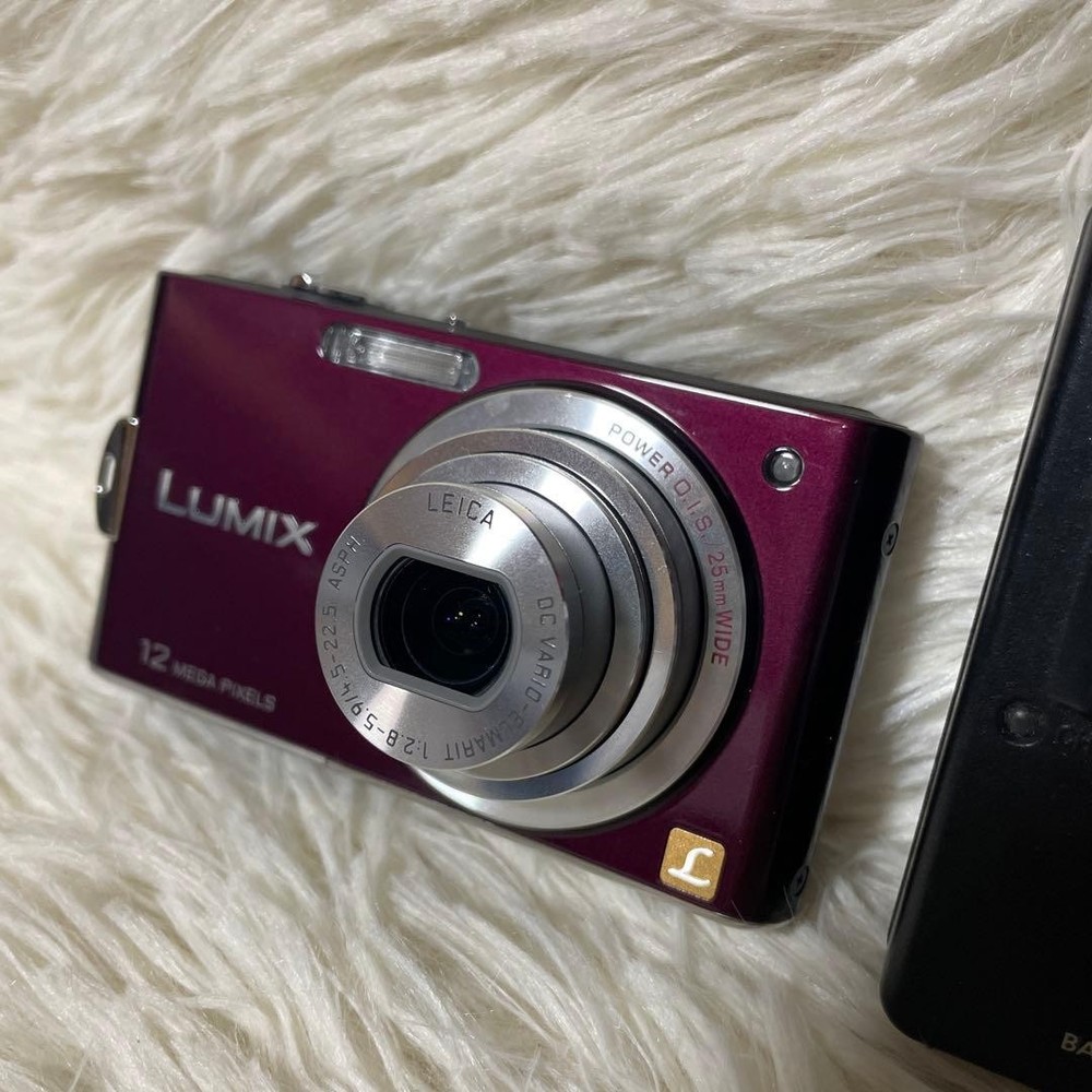 Panasonic LUMIX DMC-FX60 Retro Compact Digital Camera Excellent Condition