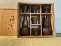 Bizen ware sake set, 2 sake bottles, 5 choko cups, same box