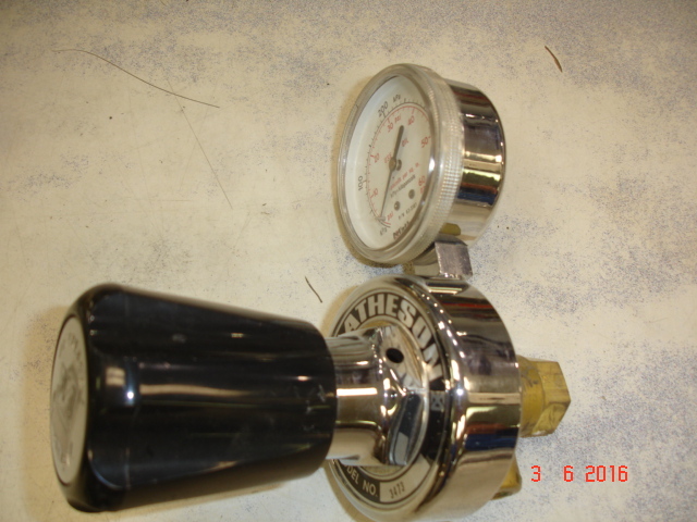 Used Matheson station regulator 3473 with 60 # Gauge