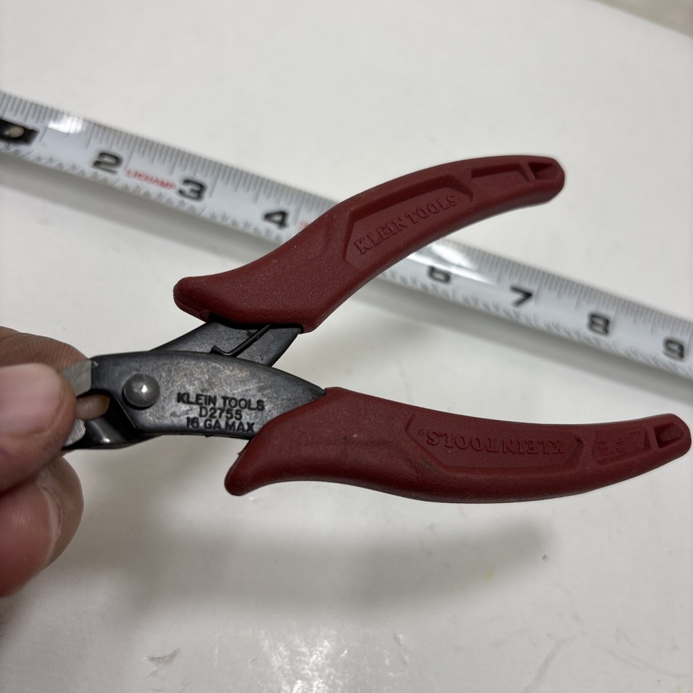 Klein Tools D2755 Diagonal Cutting Pliers, Flush Cutter, Lightweight