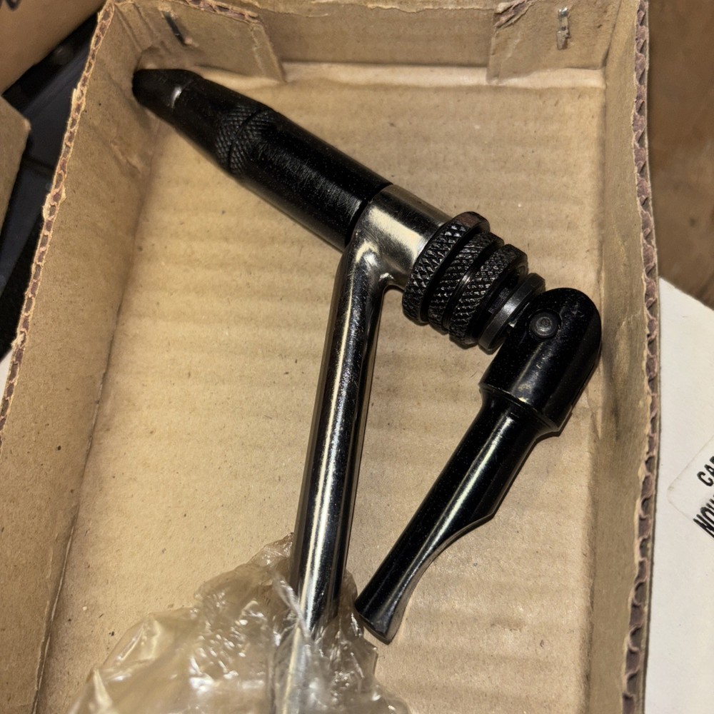 Cabela's Fly-Tying Master Vice. MADE IN INDIA. # 10