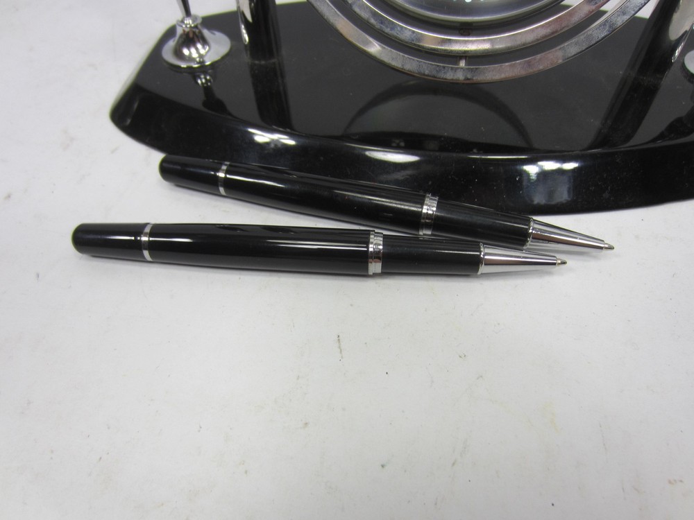 Seth Thomas Gyroscope Desk Clock w/Pen Set