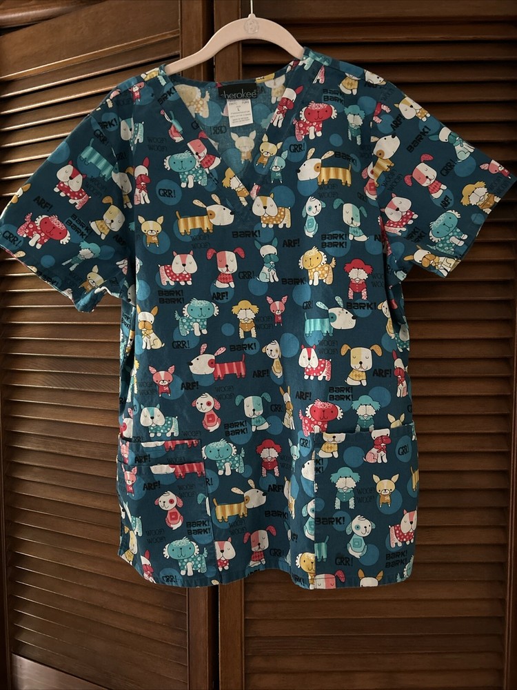Cherokee Scrub Top “Dogs” Size L Preowned
