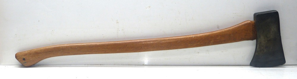 3½ Pound =Craftsman= Single Bit Connecticut Pattern Axe Original Handle INV