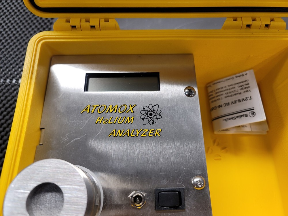 Atomox Inc. Helium Gas Mixture Analyzer