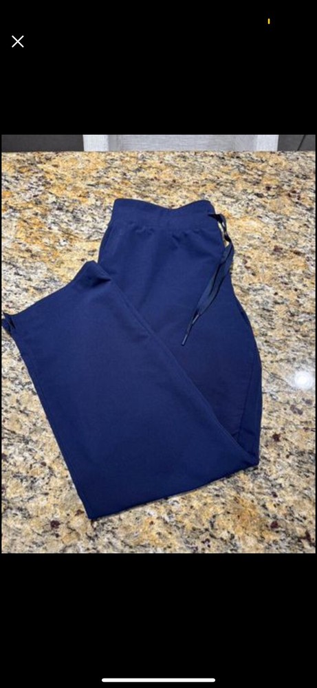 Jaanuu scrubs set