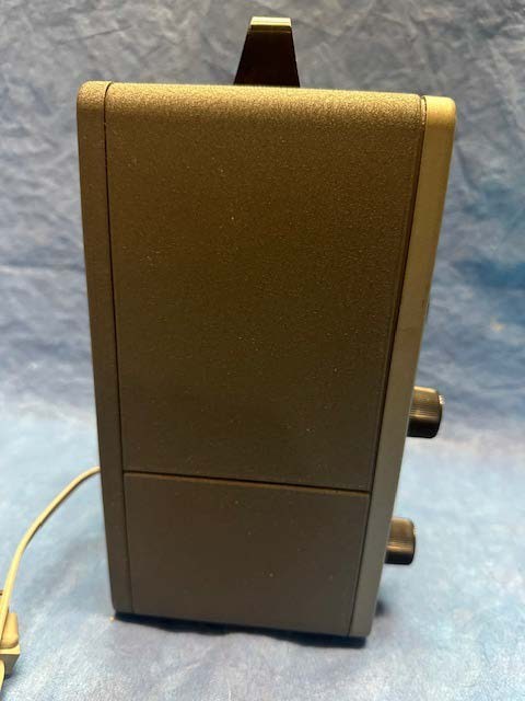 HeathKit IG-102 RF signal generator