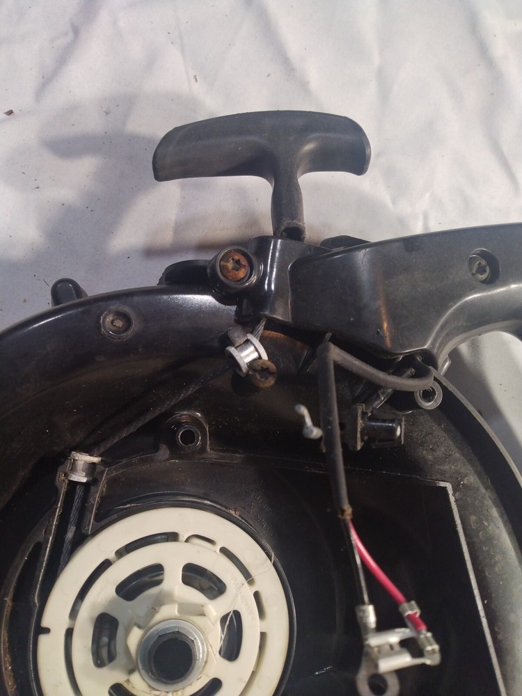 Murray m25B Gas Leaf Blower 2-Cycle 25cc Inpeller / Pull Start Inner Housing