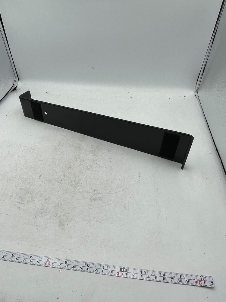 Roberts Pro Pull Bar Flooring Tool Black 10-18-8 Laminate Pullbar Hand Tool