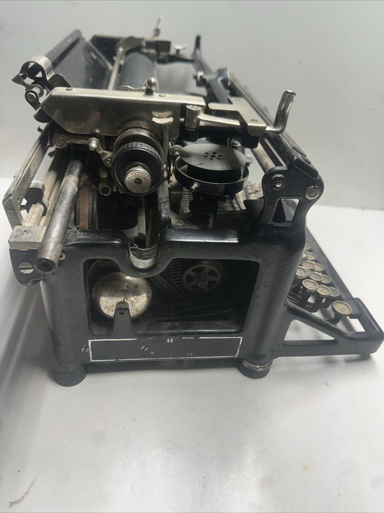 Underwood Typewriter #5 Serial #2425448 NEEDS TLC READ