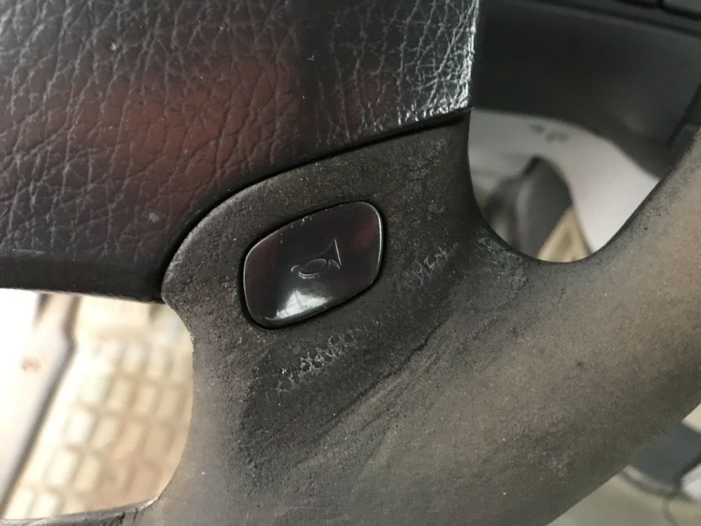 Volvo VNL Steering Column - Used