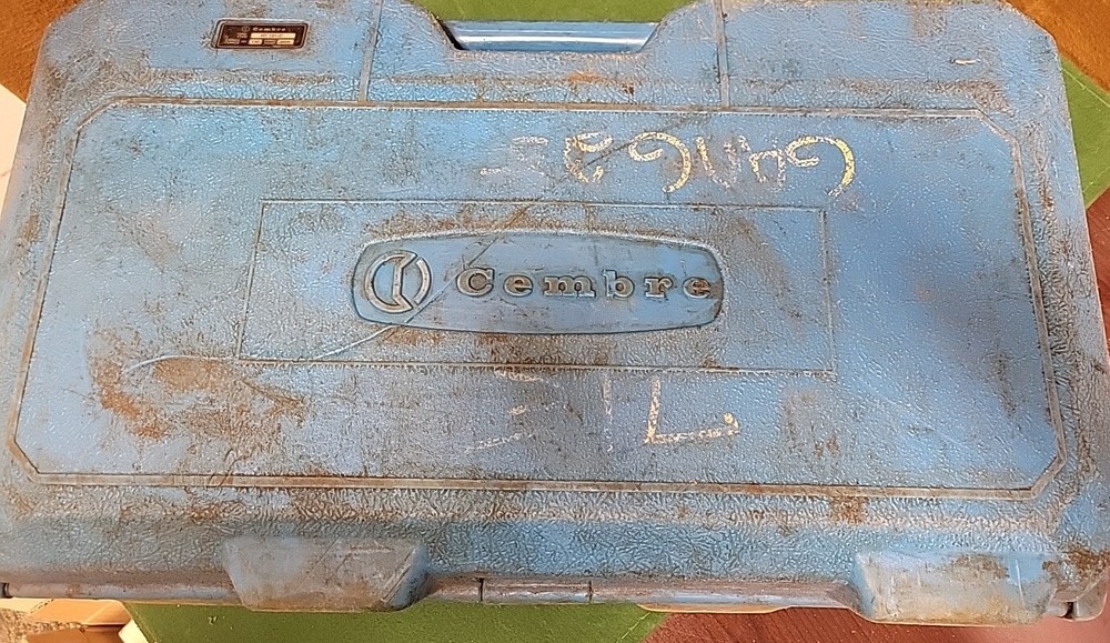 Cembre HT131-C Hydraulic Crimping Tool w/ Case