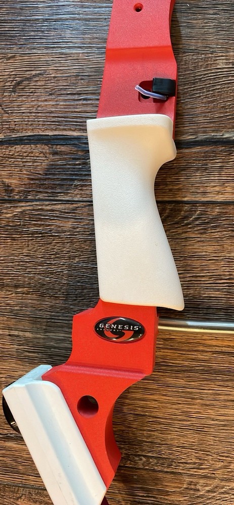 Genesis Compound Bow Set Right-Handed