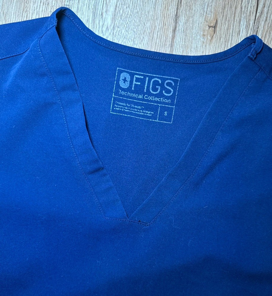 Figs Technical Collection Scrub Top Cobalt Blue Size Small Short Sleeved Pockets