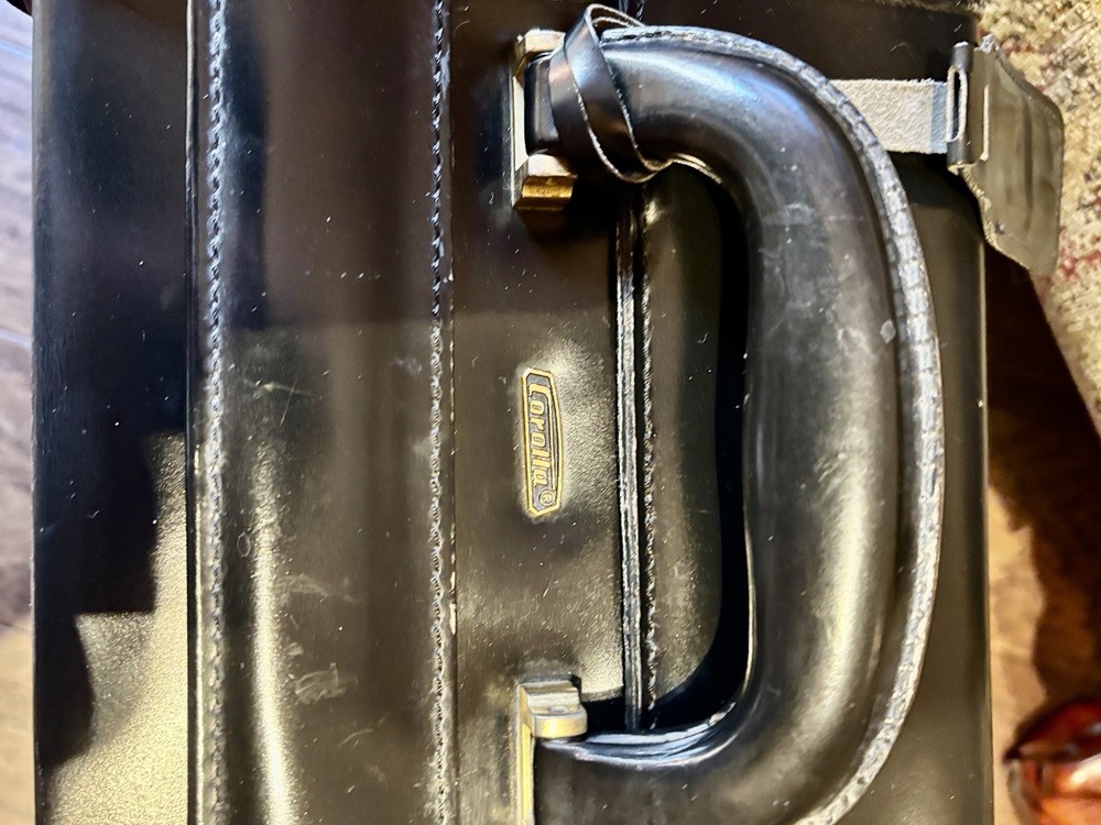 VINTAGE BLACK PILOTS BRIEF CASE
