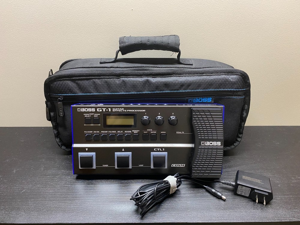 Boss GT-1 Guitar Multi Effects Processor w/ Power Supply & Carry Bag