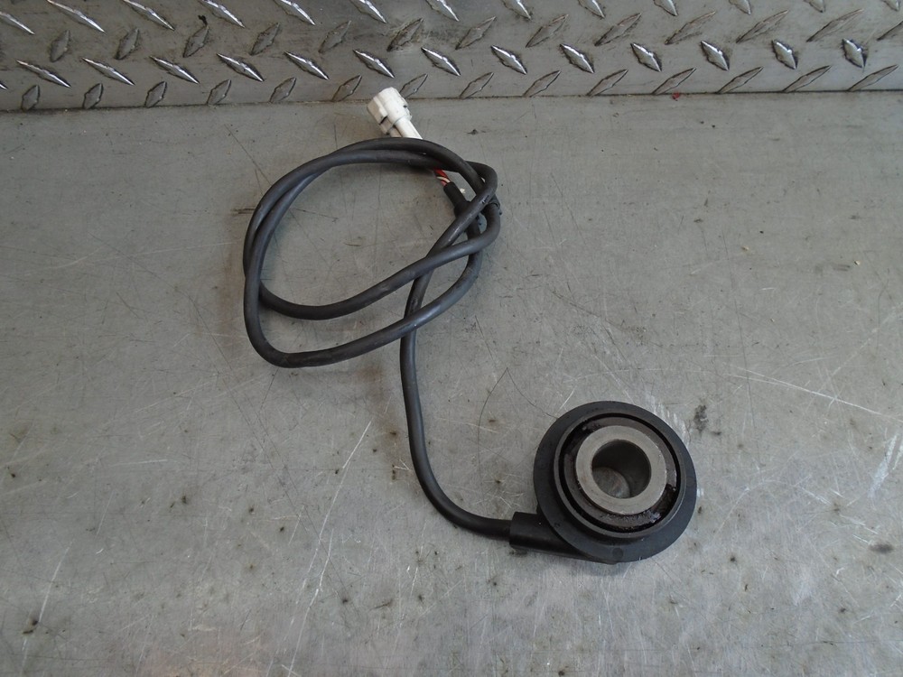 2000 TRIUMPH TT 600 front speedo drive