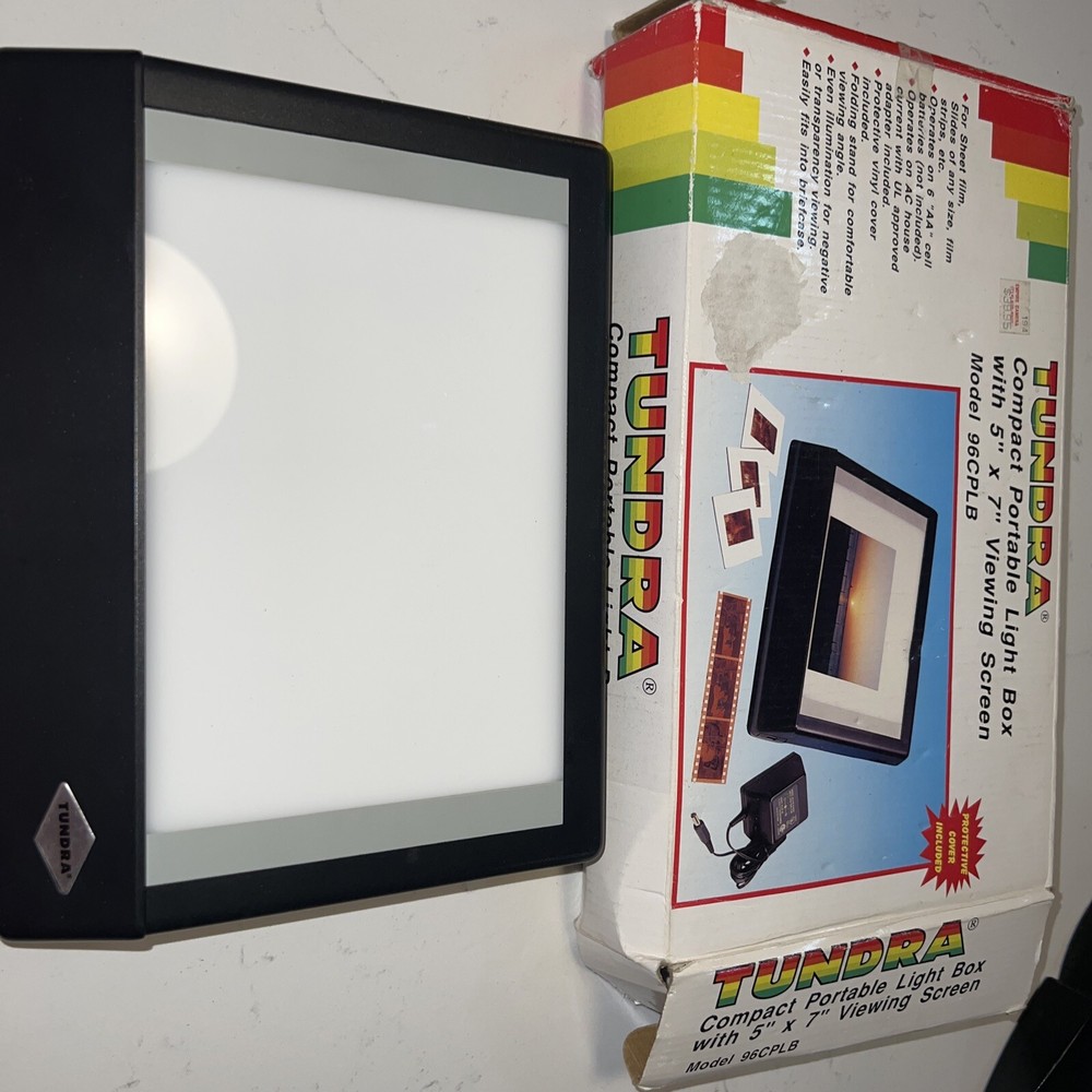 Tundra Compact Portable Light Box Model 96 CPLB