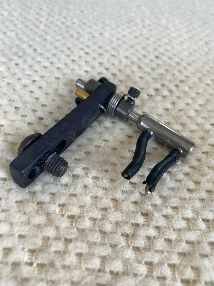 Archery Dual Prong Flipper Rest