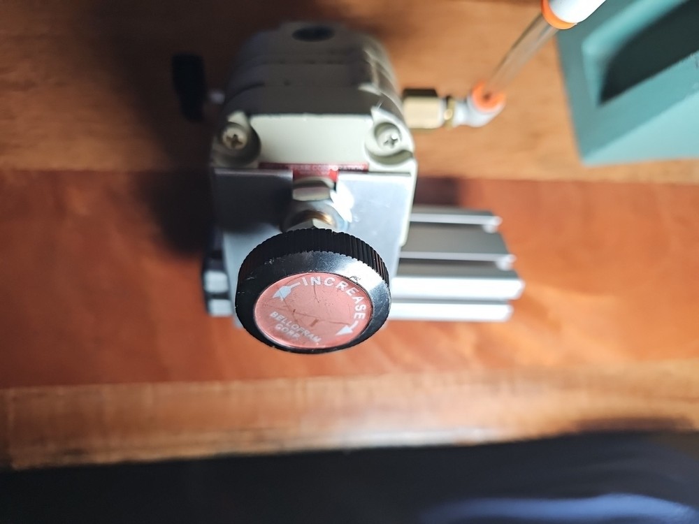 Minitools Toggle Action Punch Press