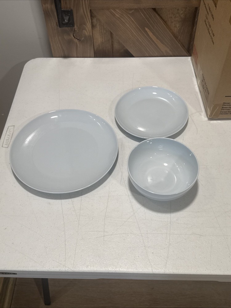Bone China Dinnerware with Lightweight, Interlace (12 Piece Set) - Service for 4