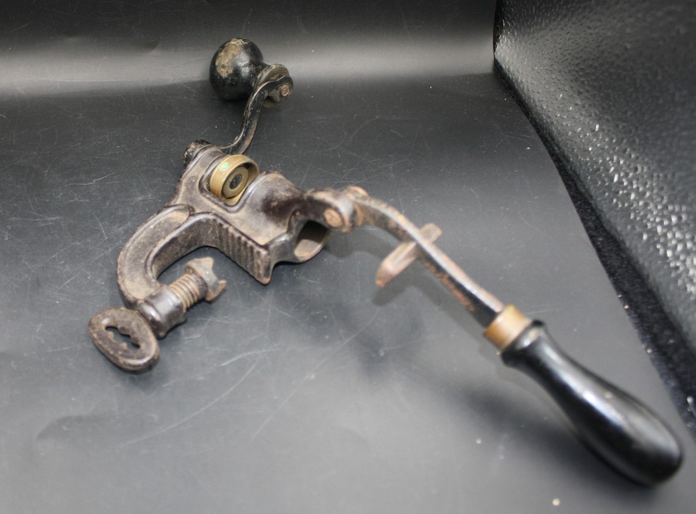 Vintage Shot Gun Shell Crimping Tool