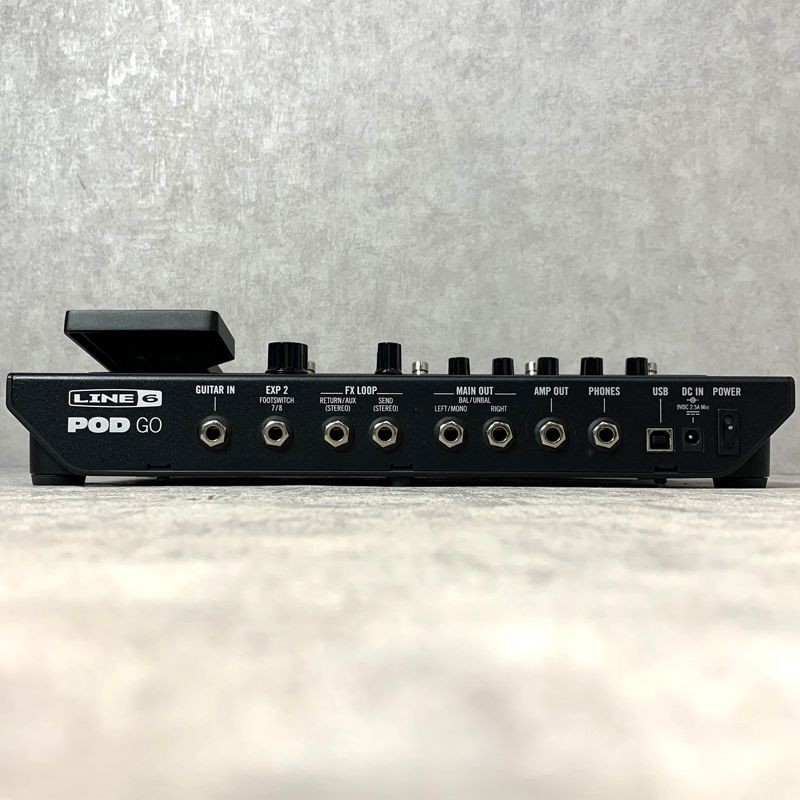 LINE 6 POD GO Multi Effects Processor Guitar Black with AC Adapter
