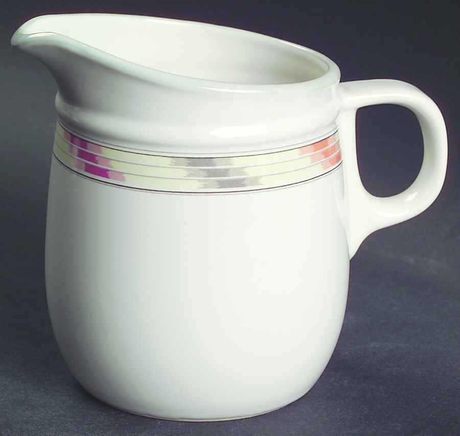 Studio Nova Mesa Creamer 672293